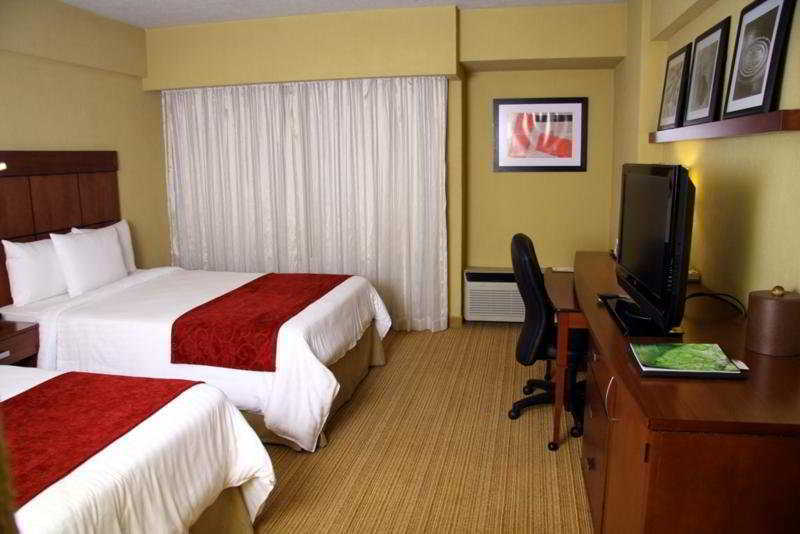 Fiesta Inn Puebla Las Animas מראה חיצוני תמונה